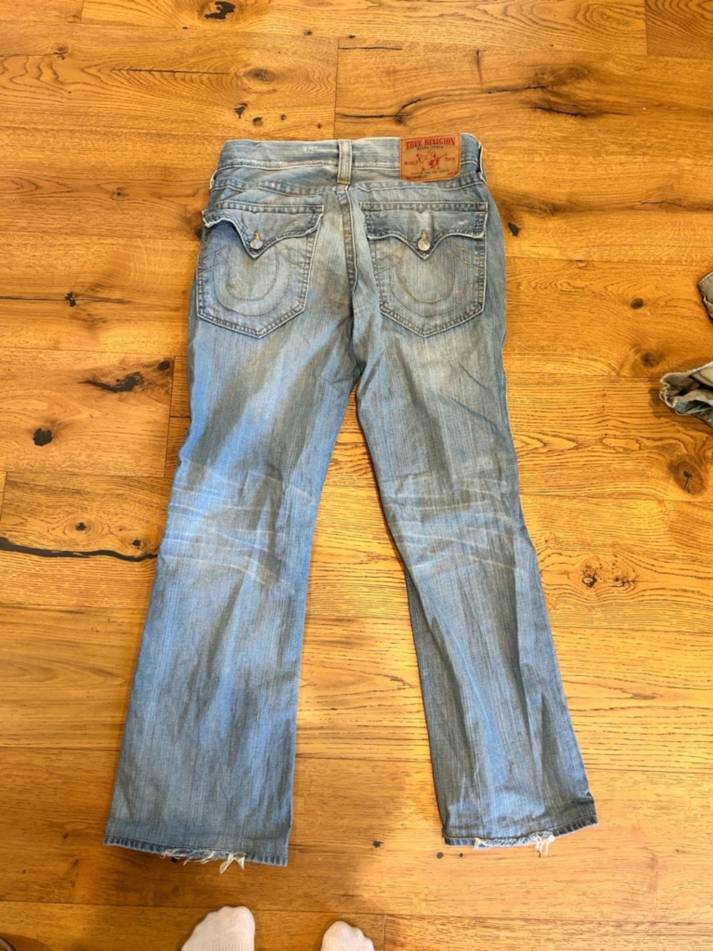 True Religion Light Blue Straight Men's Jeans - Signature Back Pockets